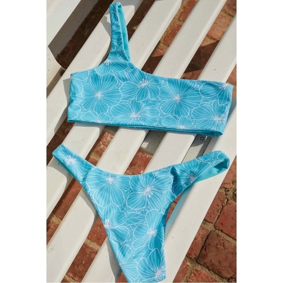 VAYA ISLAND Chelsea reversible floral printed blue cheeky sexy bikini travel m - Picture 3 of 11